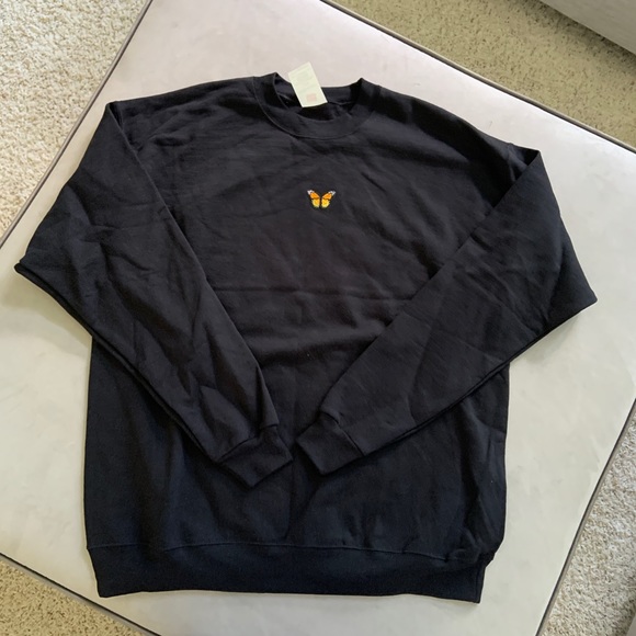 n e w ✨ butterfly crewneck sweater🖤 - Picture 9 of 10